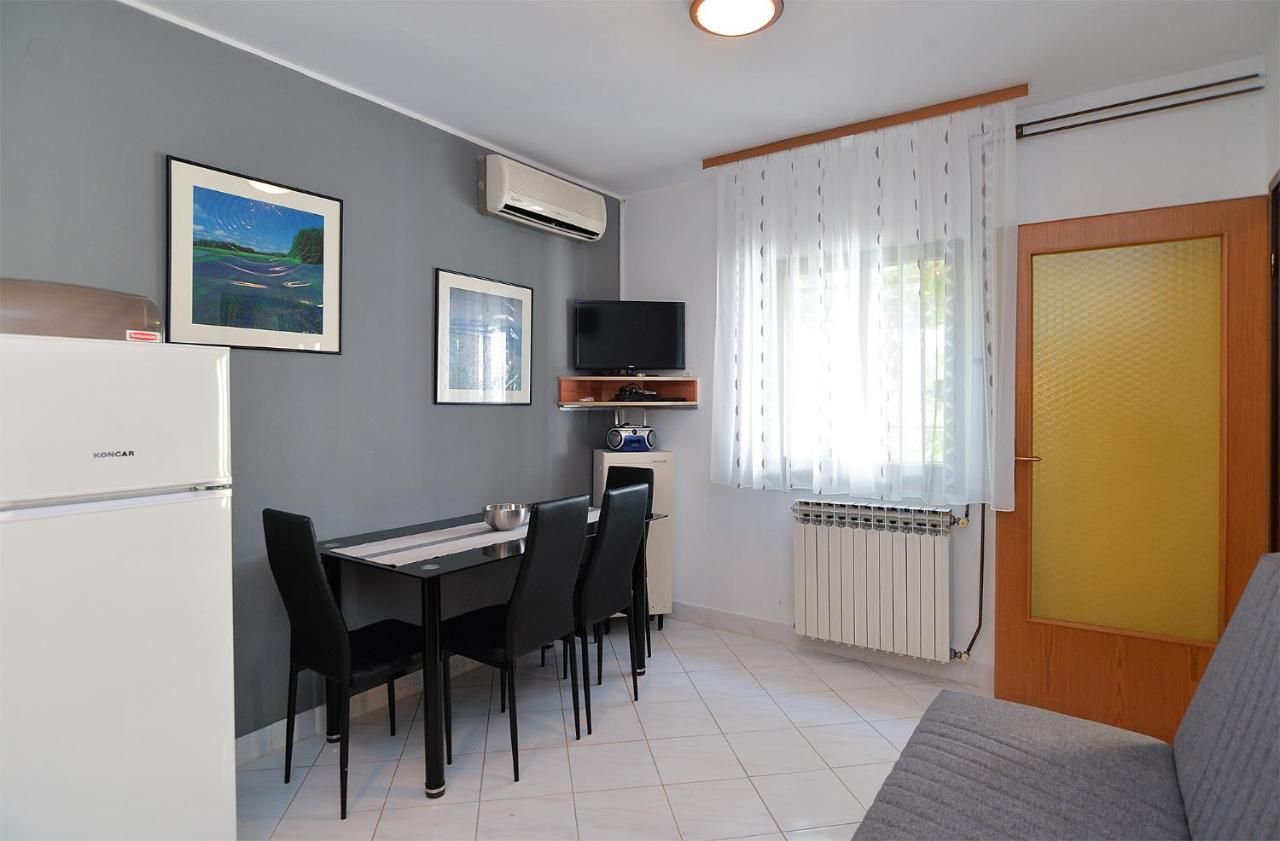 Apartment Mario 2060 Пула Екстер'єр фото
